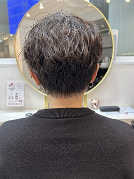 アルトル 池袋(altru) 襟足がスッキリ癖毛ショート