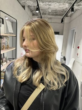 リアン バイ キートス(Lien by kiitos) バレイヤージュ/レイヤーカット/顔まわりカット/デザインカラー