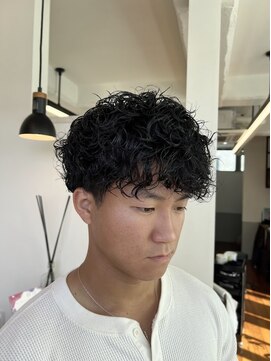 スキル 水戸(SKILL) 波巻きツイストスパイラル/フェザーパーマ/刈り上げショート
