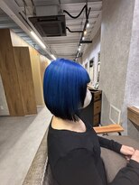 コンフィー(comfy)&nbsp;『SHOKI』ボブ＋ブリーチカラー　顔まわりデザインカラー