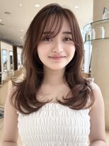 ザック ヴィ(ZACC  vie)&nbsp;ゆるっと可愛いミディアムレイヤーとベージュカラー