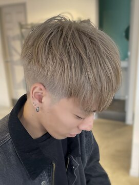 ザコーストバイネオリーブ 辻堂店(The coast by neolive) メンズショートブリーチハイトーンミルクティーベージュ辻堂