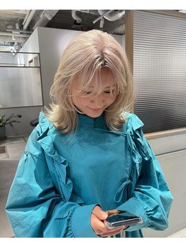 ウィット(wit) ホワイトブロンド