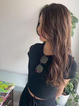 ヘアアンドメイク プロダクトスティーロ(Hair&Make Product Steelo) 顔まわりレイヤーロング