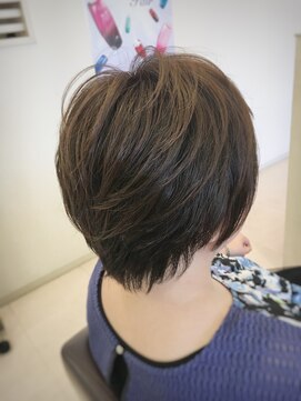 クール ヘアー ギャラリー 神明町店(COOL Hair gallery) ツヤ☆イルミナカラーショート