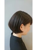 ナチュラル前下がりショートボブ