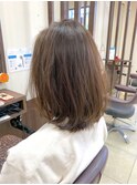 ミディアムなアッシュベージュ