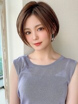 大人かわいいひし形シルエット ショコラグレージュ 外ハネ 小顔