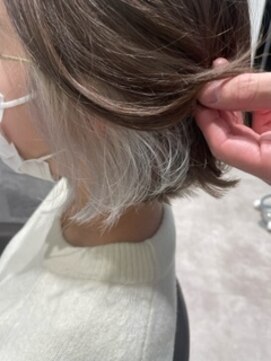 アトリエ(Atelier) ナチュラルボブ (インナーホワイトアッシュ)