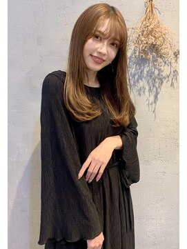 エテバイリリア(ete by LILIA.) ナチュラルロング