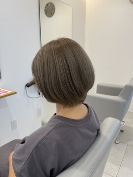 プリュム(Plume) ダブルカラーカットトリートメント