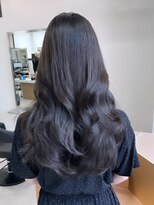 ベレーザシェルト(Beleza scelto)&nbsp;ba1830透明感暗髪アッシュブラックグレージュカラー外巻きパーマ