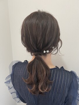 フェリーチェ(Felice) ローポニー 波ウェーブ 波巻き ポニーテール ヘアセット