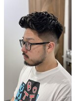 ホークアイ　バートン　ジェレミーレナー風　髪型