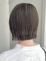 ソーコ 渋谷(SOCO)&nbsp;切りっぱなしボブショートボブブリーチなしグレージュ外ハネロブ