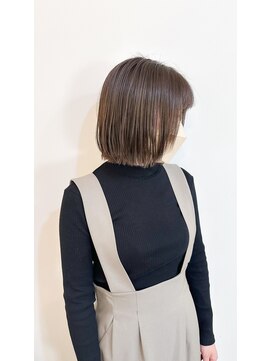 イオエ(ioe) 黒髪/ボブルフ/ネビージュ/小顔/ワンレン/髪質改善/グレージュ