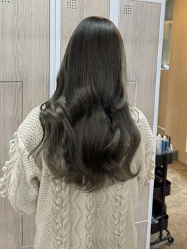 フリーラ 京都河原町三条店(freera) 透明感たっぷりオリーブベージュ