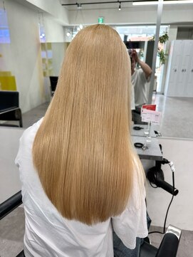 ティント 梅田(Tint) 【Ryota】ブロンドベージュ《大阪梅田駅》