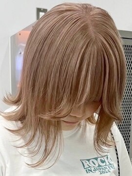 ウィコ 新宿(WICO) ミルクティーベージュ[新宿駅/デザインカラー/レイヤーカット]