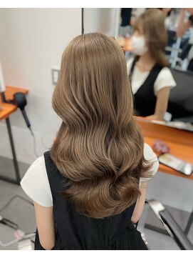 レブ 三条河原町(Reb,) ミルクティーベージュ