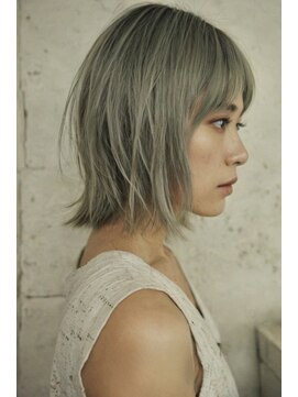 ドロシー(dorothy) カーキアッシュ　ハイトーン