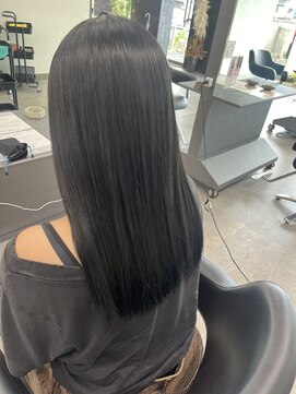 ガルボヘアー 桟橋店(garbo hair) オイルストレート　ブルーブラック　艶髪