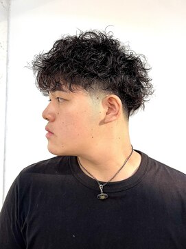 クオンヒール 淀屋橋店(QUON HEAL) ショートスパイラル/テーパーフェード