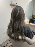グレーカラー