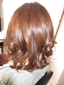 コア フィール ア デイ(COIFFURE A DAY) 【見附今町】ふわりミディアム
