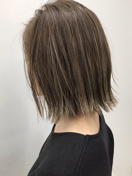 キューズ クラブ(cuz KLUB) 【cuzKLUB】タイトボブ×ナチュラルハイライト