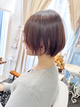ロッティー(Rottie) 丸みショートボブ