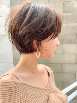 アイドットプラス 表参道(i.+omotesando) 小顔ヘアふんわりショート簡単スタイリングブリーチなしカラー