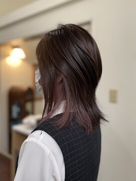 ティーズヘアイナガキイヴピアジェ レイヤー＿流れる＿インナーピンク