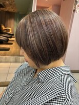 フィガロ デュデュ 新石切店(Figaro DOU DOU) 白髪ぼかしハイライト