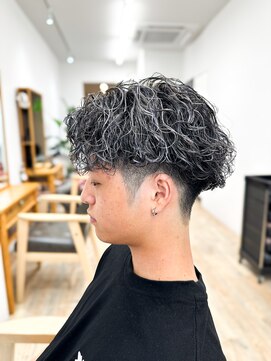 セイドット フクオカ(Say.FUKUOKA) 【メンズ★大名】波巻きパーマ×センターパート×ハイライト