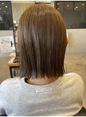 透明感シルキーベージュ大人可愛い切りっぱなしボブストレート