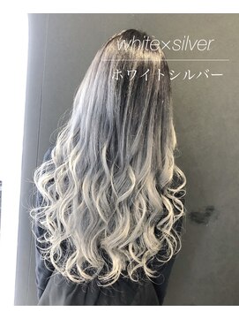 アンジェ(Ange) グレージュ、エクステ、ハイライト、インナー、グラデーション