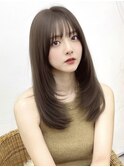 ミディアムレイヤーカット内巻き顔まわりレイヤーカット