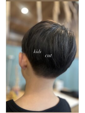 ハチ(.hachi) ツーブロック カット