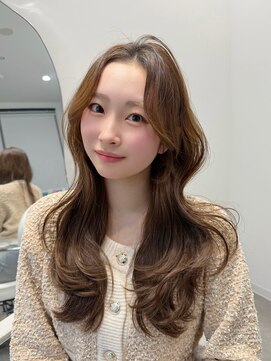 ラクシア(LucxiA) 顔まわりカット/レイヤーカット/韓国ヘア/前髪