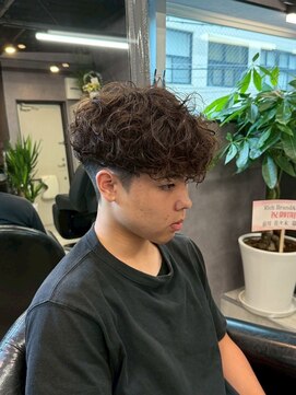 リッチブランドアンドコー(Rich Brand&Co) スパイキーショート　フェード　スペインカール　ルーズパーマ