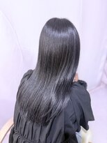 ヘアメイクアン(Hair Make Une)&nbsp;暗髪でも透明感たっぷり♪ シェルグレージュ×COTA髪質改善◎