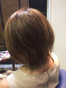 ヘアコンポジション マーキュリー 大人可愛いボブスタイル