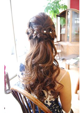 ベル(BELL) あみこみロングハーフアップ【BELL桜新町/用賀】