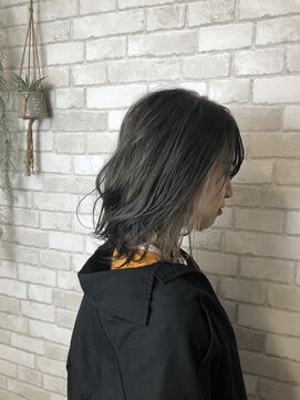 アイズ 渋沢(AIZU) イヤリングカラー/カラー/ブリーチ/白髪ぼかし/オージュア