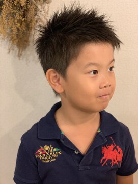 サンジュウナナドシー 大宮東口店(37.0℃) アシンメトリーキッズカット