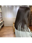 切りっぱなしミディアム × クリアブルーアッシュ