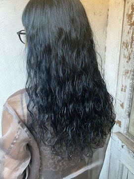 ロイジー(roijir) roijir表参道スパイラルパーマ×ブルーアッシュカラー