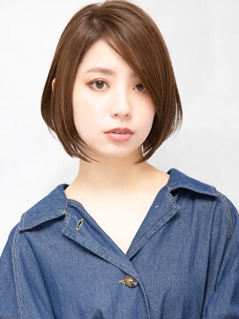 トロン(tronc) 大人可愛い小顔美髪ツヤ感前下がりショートボブ丸みショートB3