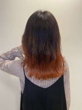 ジ エクト ヴィシア 心斎橋店(The Ect VIXIA) 裾カラーオレンジ グラデーションカラー オレンジカラー 外ハネ